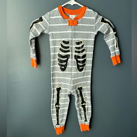 🎃🎅🏻 2 LIKE NEW Hanna Andersson holiday pajamas size 3T organic unisex - Picture 3 of 14